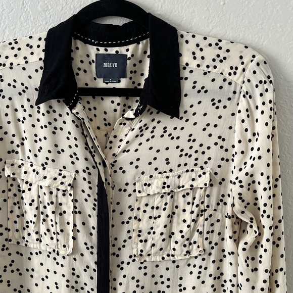 MAEVE Contrast Collar Button Down Polka Dot Top - Picture 3 of 7
